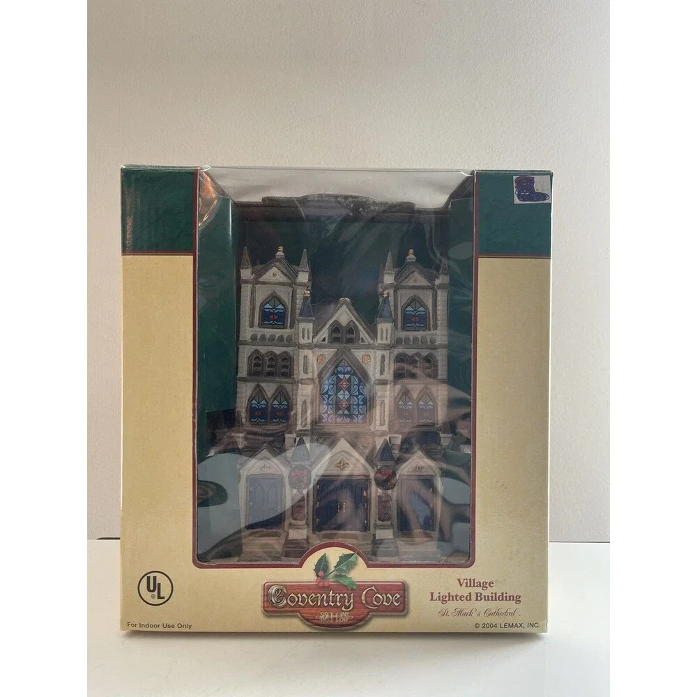 2004 Lemax Coventry Cove Christmas Village Lighted Building St Marks Cathedral